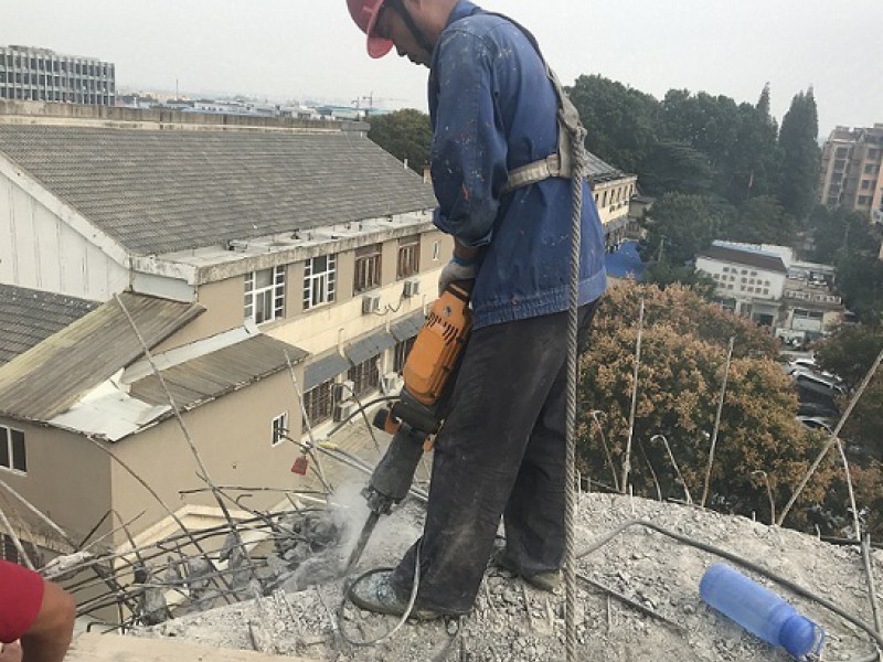 人工拆除